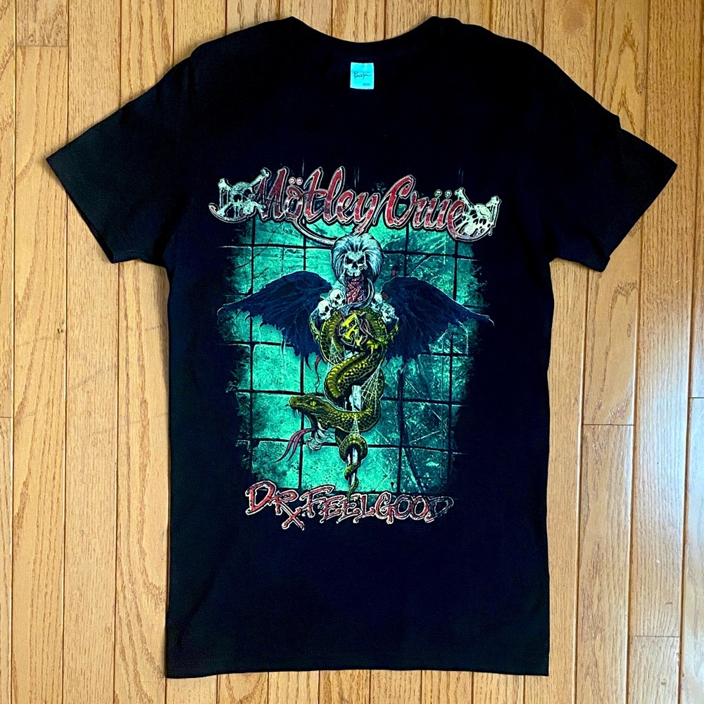 MOTLEY CRUE Rock Band Vintage Black Short Sleeve Graphic T-Shirt